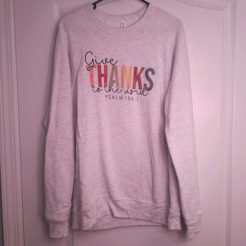 Gray 'Give Thanks' Sweatshirt Fall Women's